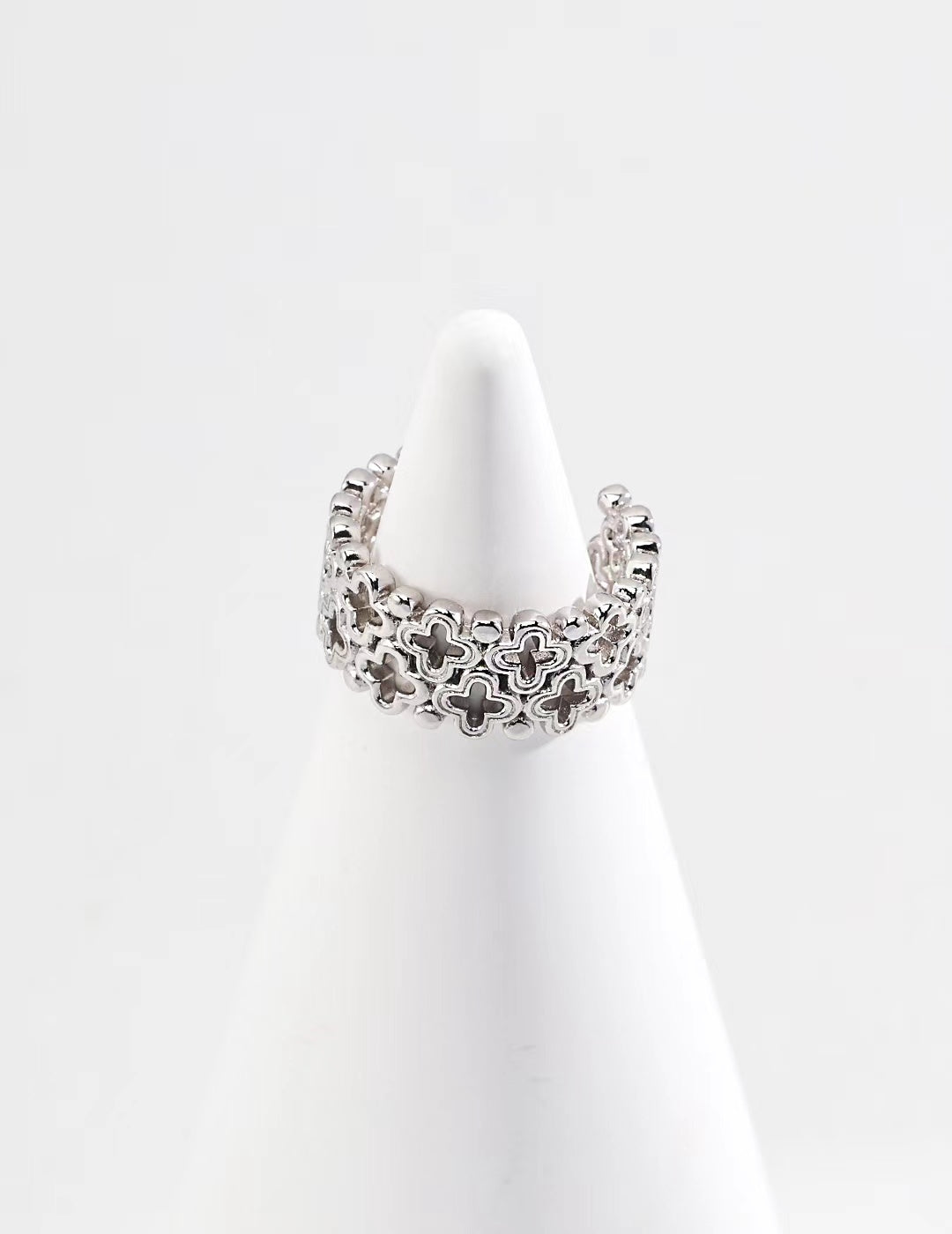 FirstMeet Four-leaf Clover Ring