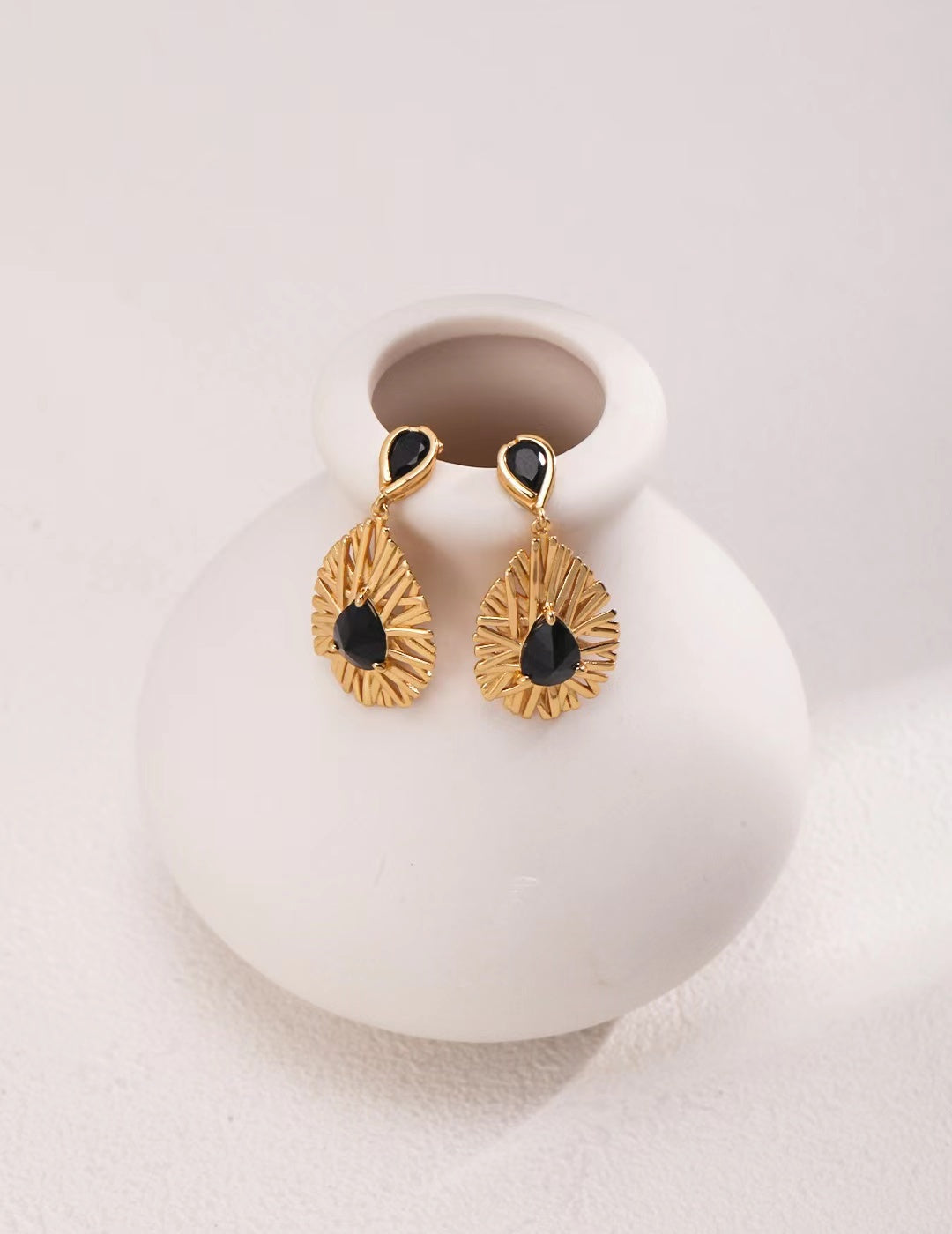 FirstMeet Black Marble Earrings