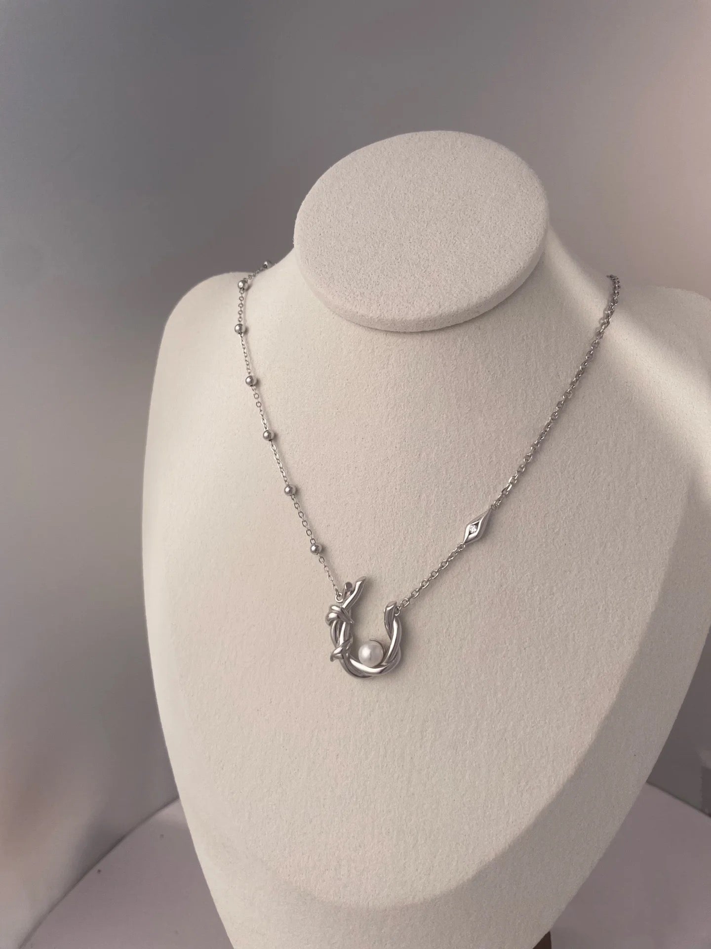 FirstMeet Olive Branch Ring Pearl Necklace