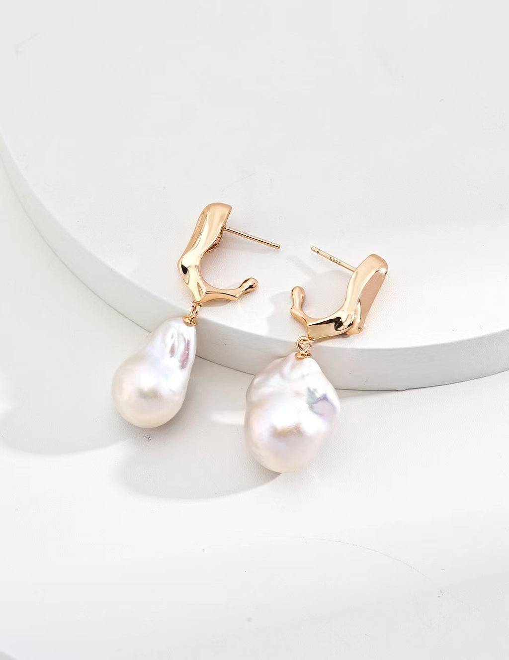 FitstMeet Natural Pearl Earrings Resin Earrings