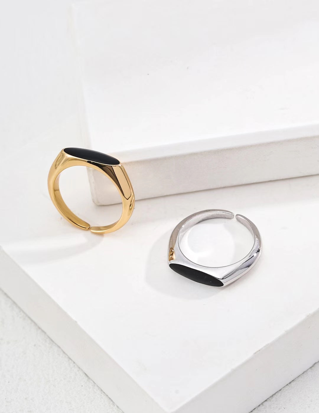 FirstMeet Simple Black Agate Ring