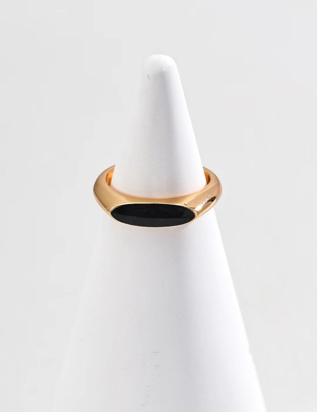 FirstMeet Simple Black Agate Ring