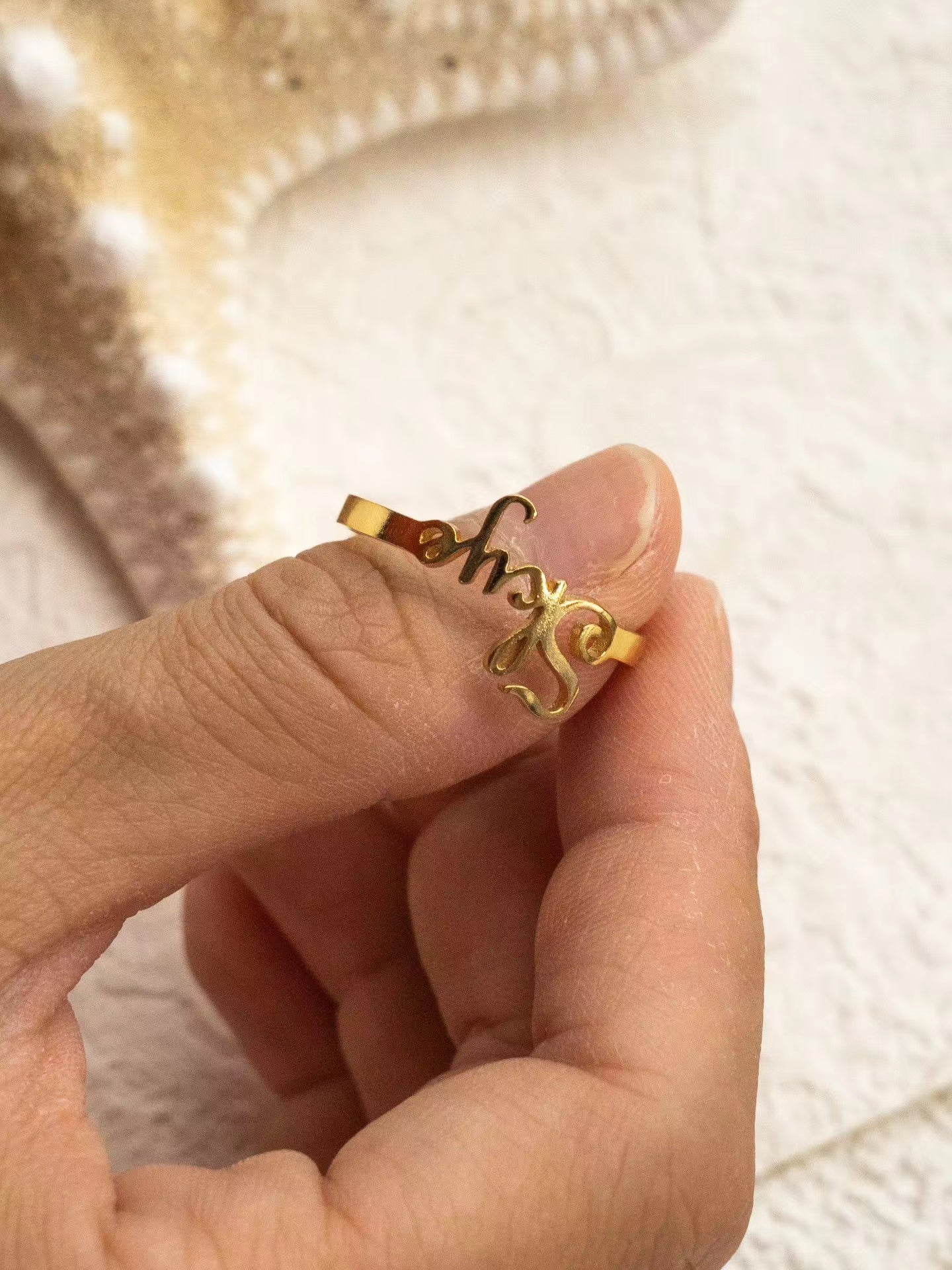 FirstMeet Customizable Content Font Ring